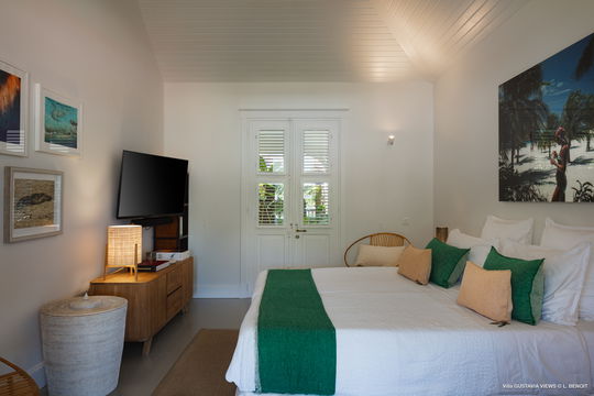 VILLA GUSTAVIA VIEWS BEDROOM1 2