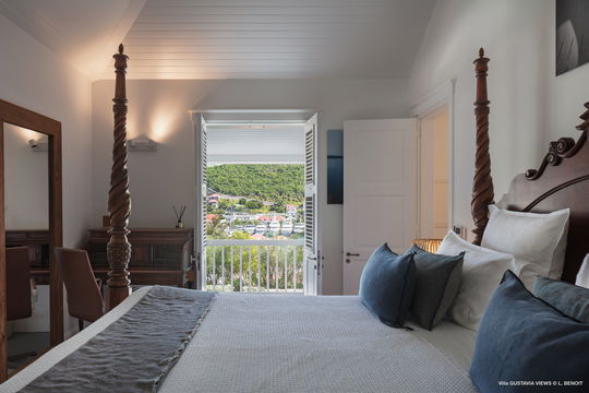 VILLA GUSTAVIA VIEWS BEDROOM2 1