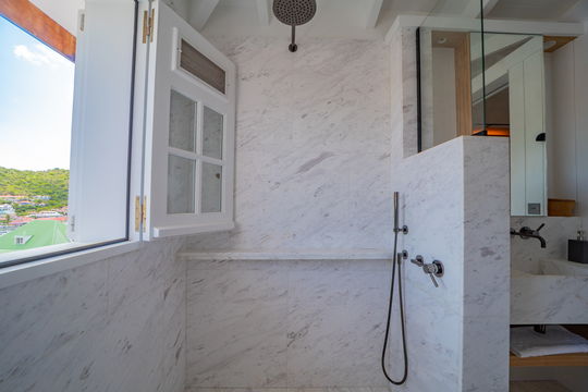 VILLA SEA HORSE BEDROOM1 12