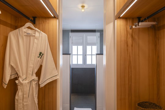 VILLA SEA HORSE BEDROOM3 9