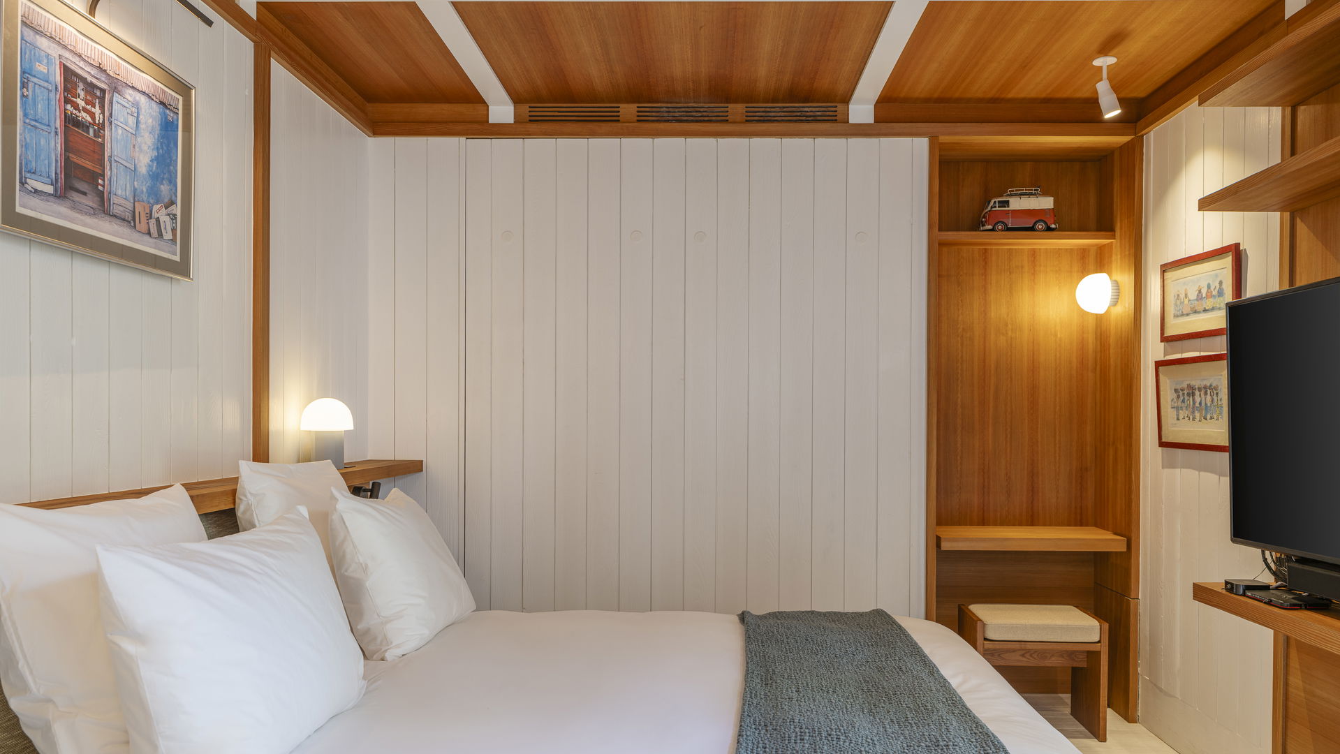 BEDROOM 4