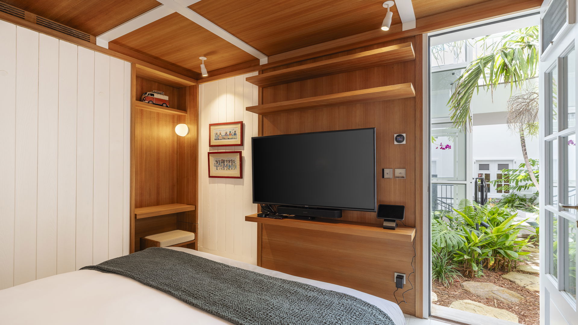 BEDROOM 4