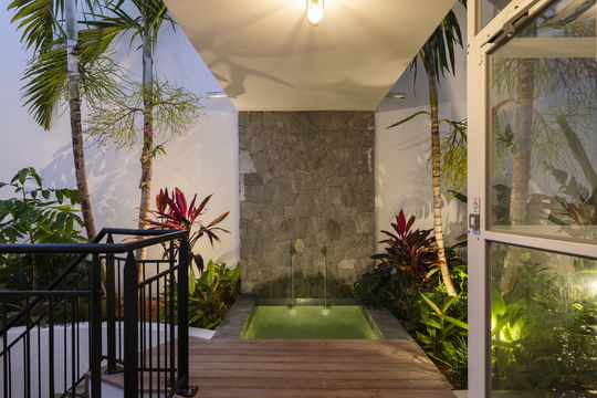 VILLA SEA HORSE BY NIGHT 11