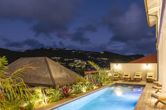 VILLA SEA HORSE BY NIGHT 6