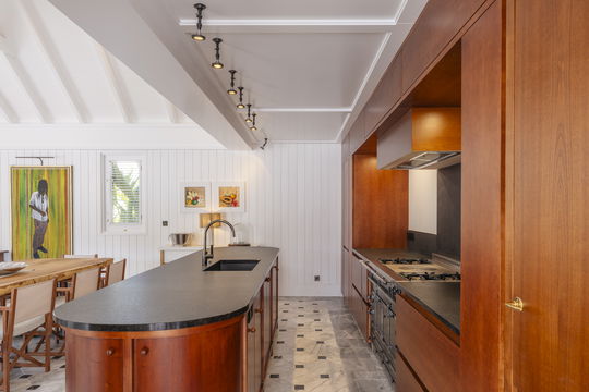 VILLA SEA HORSE KITCHEN & DINING AREA 12