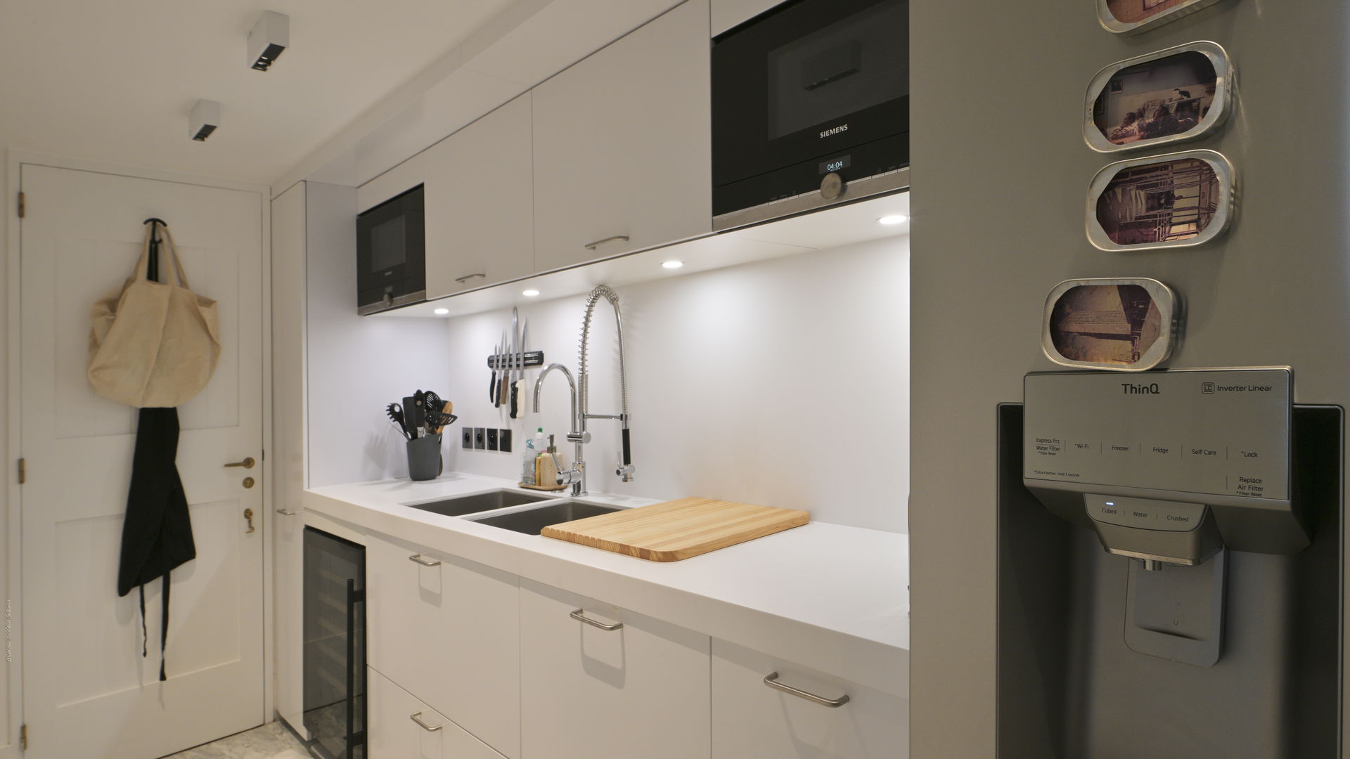 KITCHEN & DINING AREA