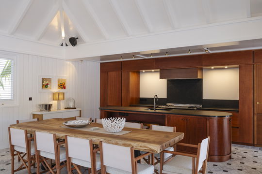 VILLA SEA HORSE KITCHEN & DINING AREA 8