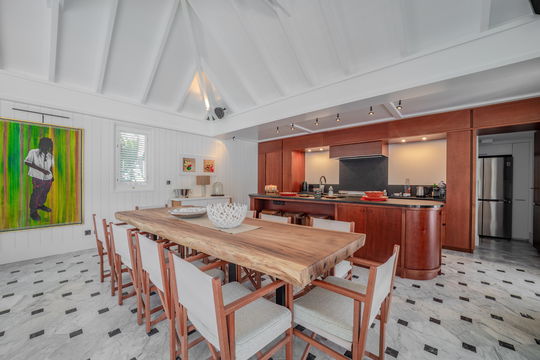 VILLA SEA HORSE KITCHEN & DINING AREA 9