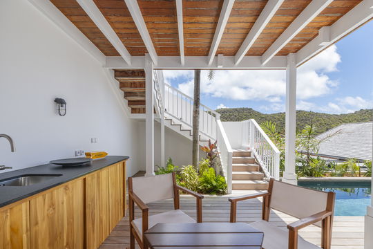 VILLA SEA HORSE OUTDOOR LOUNGE AREA 1