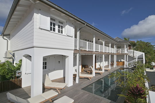 VILLA SEA HORSE POOL & TERRACE 15.JPG