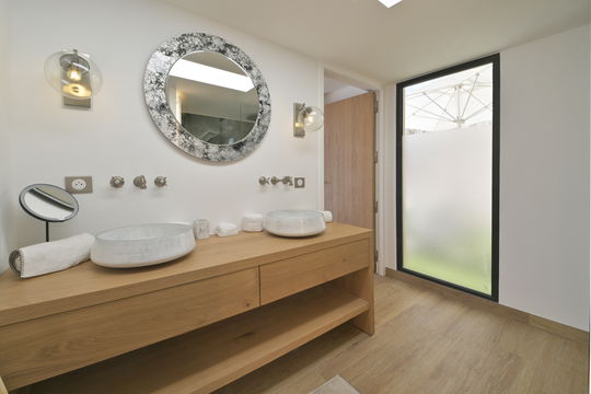 VILLA DAVALIA BEDROOM1 12.JPG