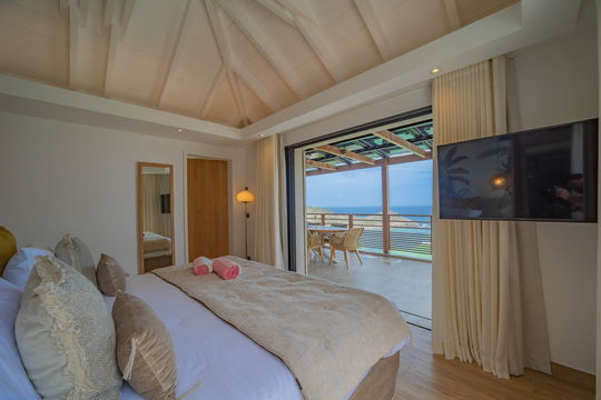 VILLA DAVALIA BEDROOM1 7