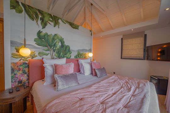 VILLA DAVALIA BEDROOM2 3