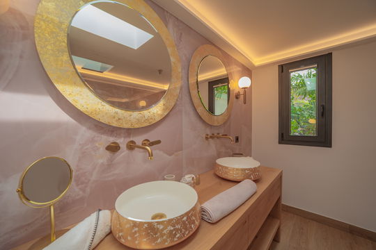 VILLA DAVALIA BEDROOM2 9