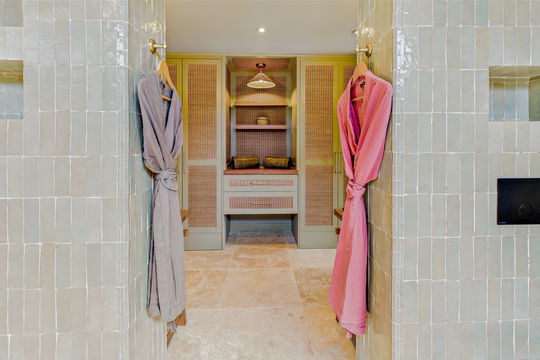 VILLA CLYDE BEDROOM3 6