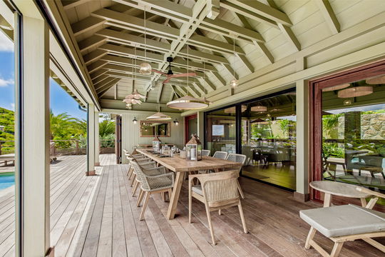 VILLA CLYDE KITCHEN & DINING AREA 5