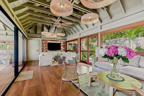 VILLA CLYDE LIVING AREA 7