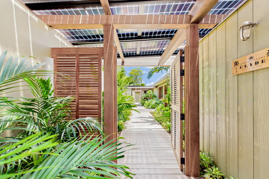 VILLA CLYDE OUTDOORS 1