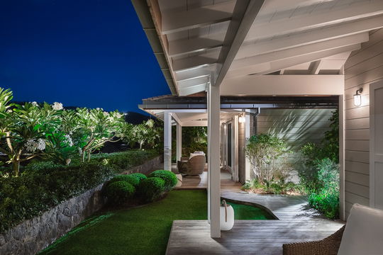 VILLA KREOLA BY NIGHT 3