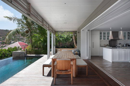 VILLA KREOLA KITCHEN & DINING AREA 1