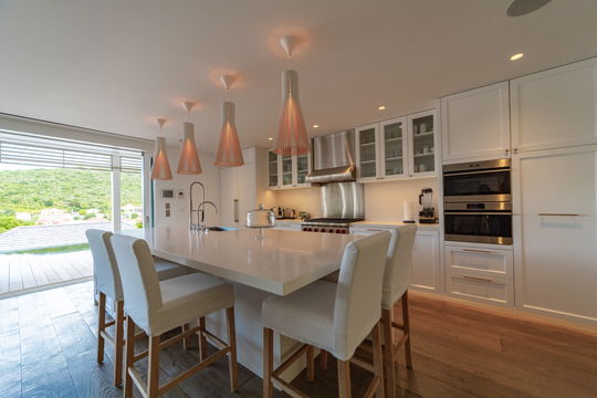 VILLA KREOLA KITCHEN & DINING AREA 10