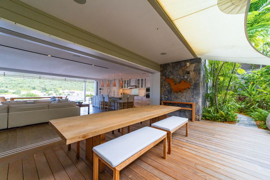 VILLA KREOLA KITCHEN & DINING AREA 17