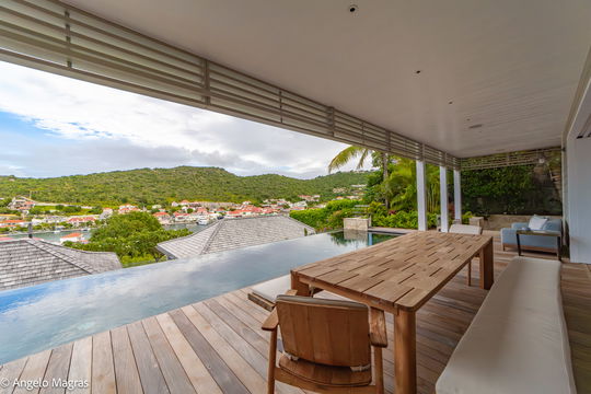 VILLA KREOLA KITCHEN & DINING AREA 2