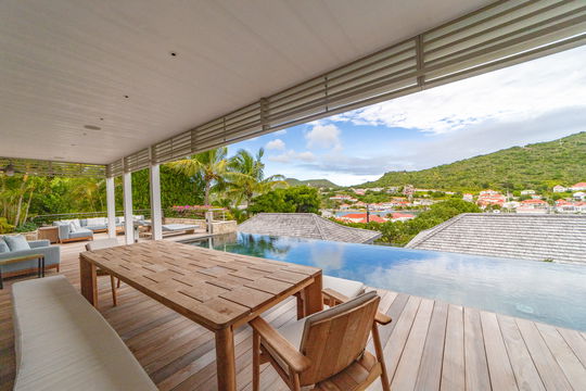 VILLA KREOLA KITCHEN & DINING AREA 3