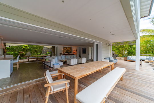 VILLA KREOLA KITCHEN & DINING AREA 4