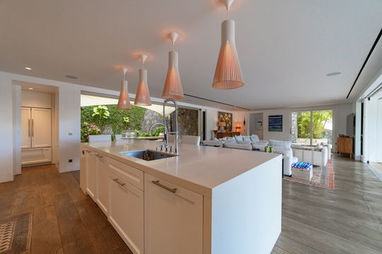 VILLA KREOLA KITCHEN & DINING AREA 6