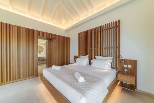 VILLA RIVA BEDROOM1 3