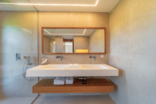 VILLA RIVA BEDROOM3 6