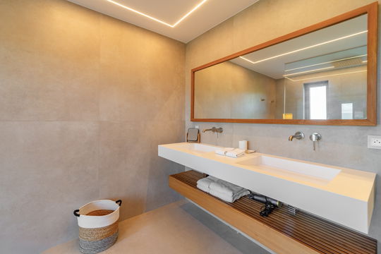 VILLA RIVA BEDROOM4 5