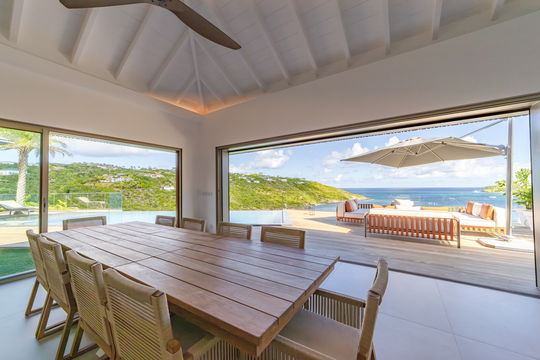 VILLA RIVA KITCHEN & DINING AREA 1