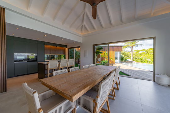 VILLA RIVA KITCHEN & DINING AREA 4