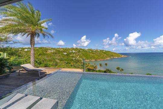 VILLA RIVA POOL & TERRACE 4