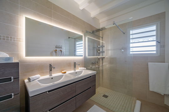 VILLA TI MOUN BEDROOM1 6