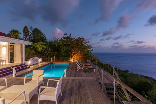 VILLA TI MOUN BY NIGHT 9