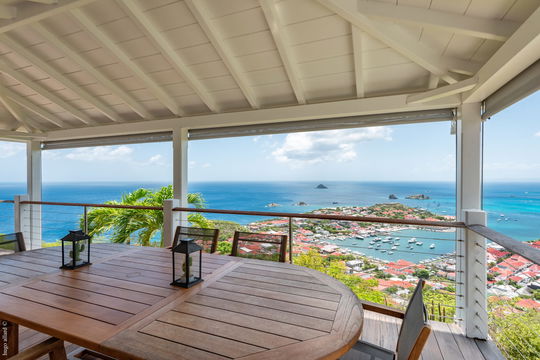 VILLA TI MOUN KITCHEN & DINING AREA 2