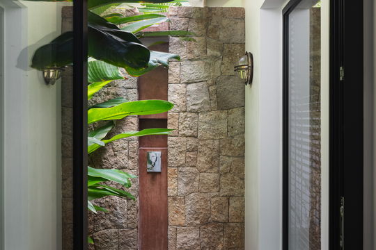 VILLA BONHEUR BEDROOM2 5