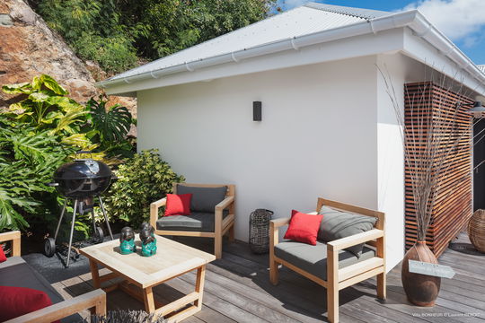 VILLA BONHEUR LIVING AREA 5