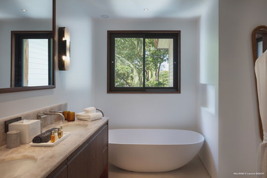 VILLA BDM BEDROOM2 3