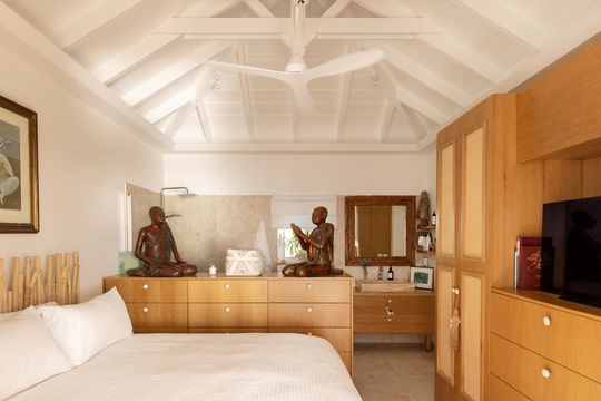 VILLA OCEANE BEDROOM1 4