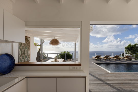 VILLA OCEANE KITCHEN & DINING AREA 5