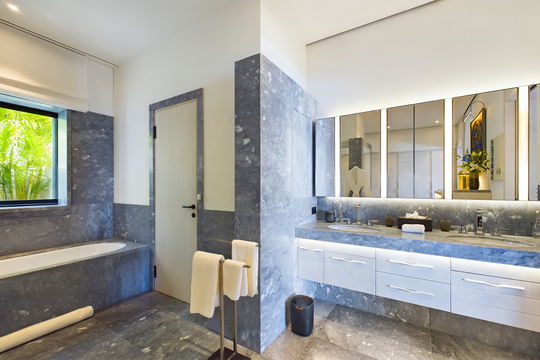 VILLA AMITIÉ BEDROOM1 4