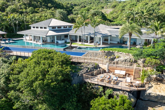 VILLA AMITIÉ OUTDOORS 2