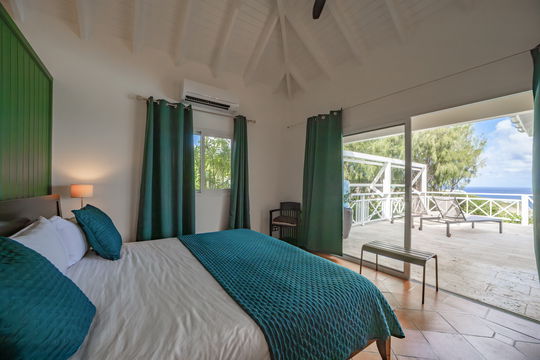 VILLA POLO BEDROOM1 4