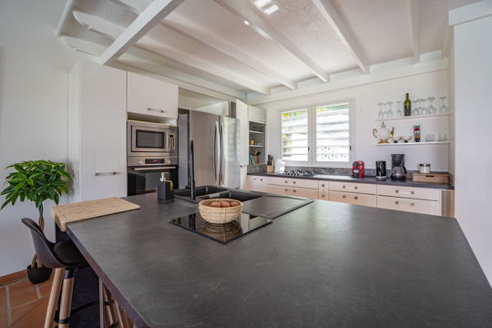 VILLA POLO KITCHEN & DINING AREA 5