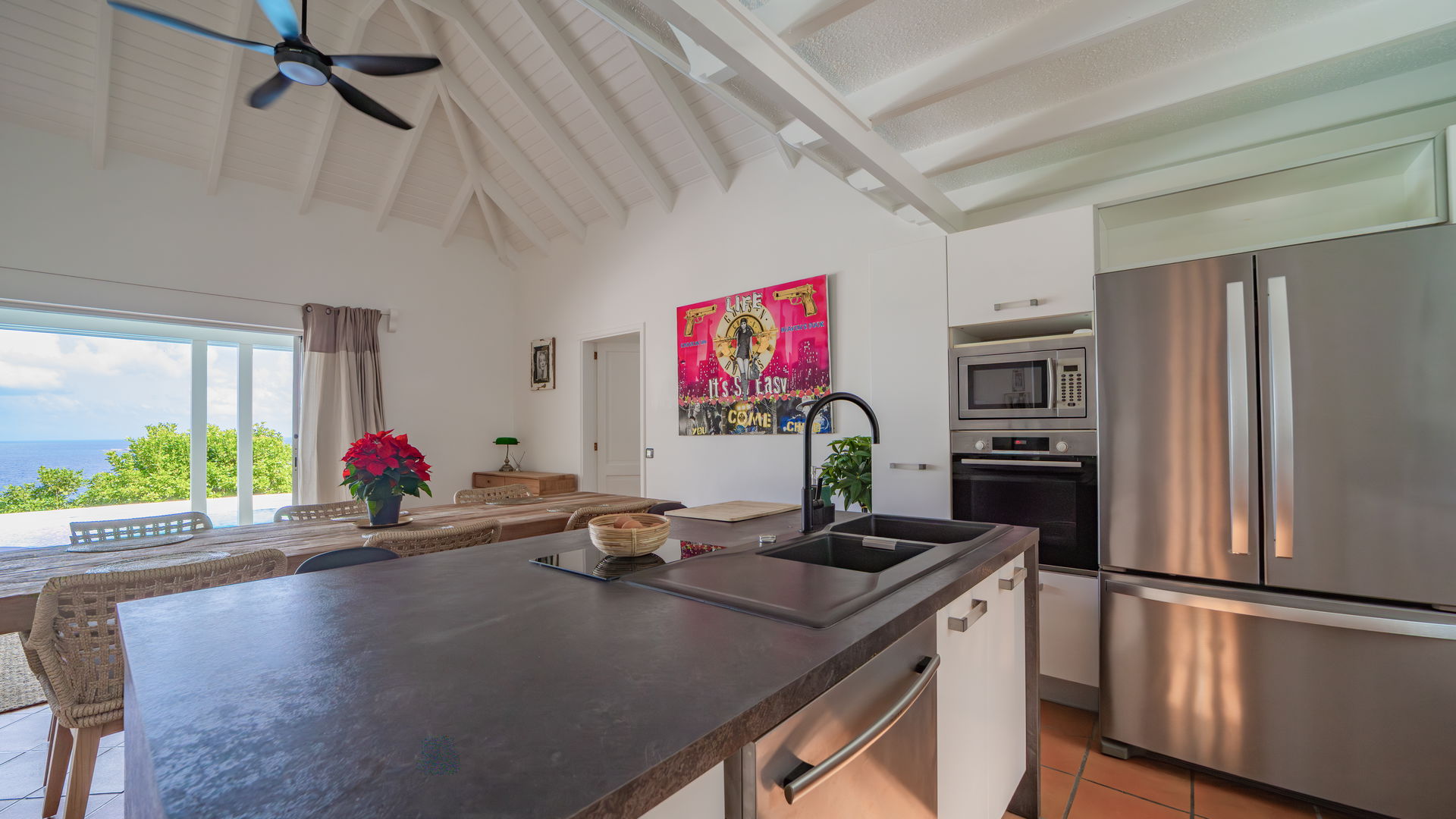 KITCHEN & DINING AREA