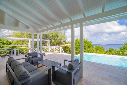 VILLA POLO LIVING AREA 3